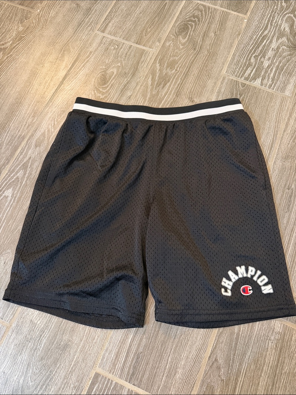 Youth large boys Champion Logo Black Mesh lined Athletic Shorts EUC